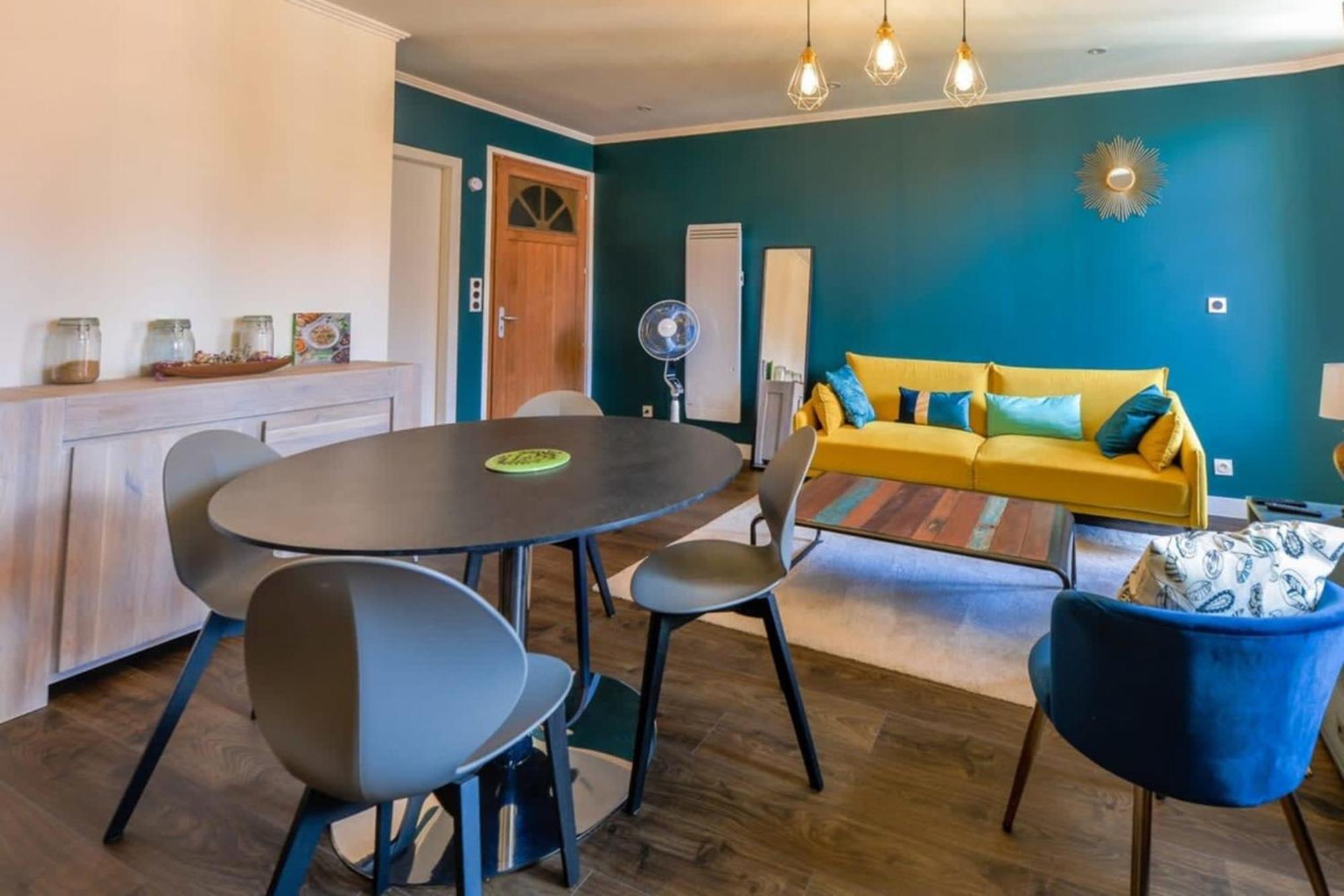 אנסי 3-Star Rated Apartment In The Heart Of The Old Town With A View מראה חיצוני תמונה